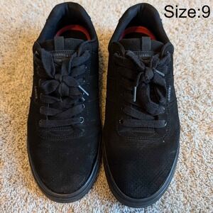 Levis Sneakers Mens Size 9 Black Low Top Comfort Casual Shoes